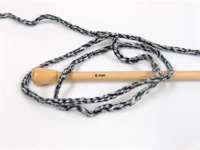 4x100gr. ATLAS SUPERBULKY Akrilik Siyah, Beyaz Kışlık, Düz iplikler, Çok Kalın, 100% Akrilik