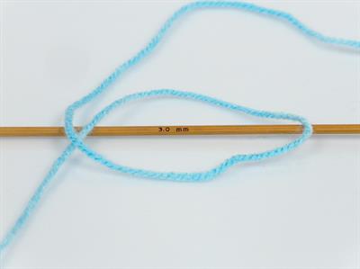 Lot of 4 x 100gr Skeins Ice Yarns BABY BATIK Yarn Light Blue Shades White