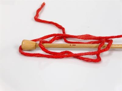 4x100gr. BATIK CHUNKY Akrilik Beyaz, Kırmızı, Sarı, Bordo, Deve Tüyü Kışlık, Düz iplikler, Batik Desenli, Kalın, 100% Akrilik