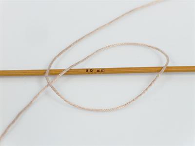 4x100gr. BISCUIT  Krem, Deve Tüyü, Kırmızı Tonları Kışlık, Düz iplikler, Batik Desenli, 100% Akrilik