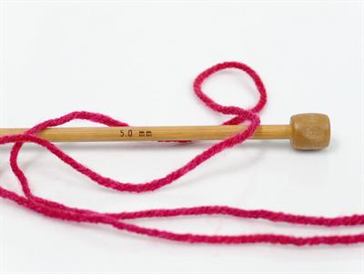 Lot of 2 x 140gr Skeins Ice Yarns CAKES Hand Knitting Yarn Red Shades