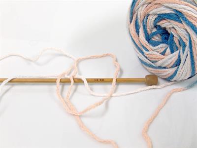 Lot of 2 x 150gr Skeins Ice Yarns CAKES AIR Yarn Blue Beige Light Salmon