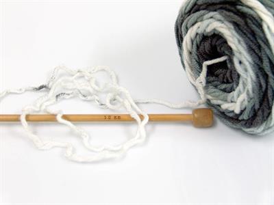 Lot of 3 x 100gr Skeins Ice Yarns CAKES BLUES Yarn Grey Shades White