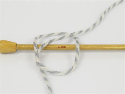 Lot of 2 x 150gr Skeins Ice Yarns CAKES JAZZ Yarn Grey Shades White