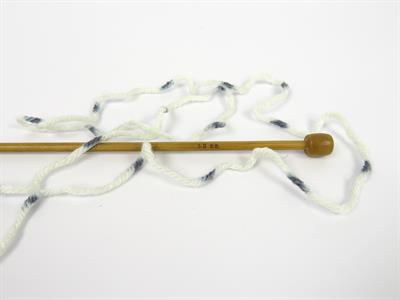 Lot of 2 x 150gr Skeins Ice Yarns CAKES WOOL DESIGN (20% Wool) Yarn Bluish Grey White