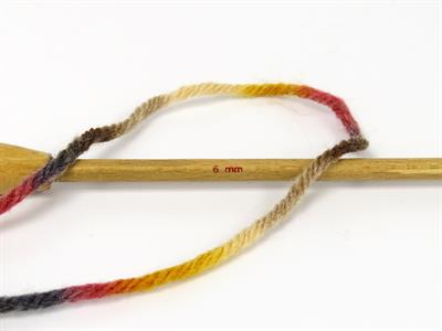 4x100gr. CARNIVAL Yün, Premium Akrilik Siyah, Kırmızı, Krem, Altın, Kahverengi Tonları Kışlık, Yün, Batik Desenli, Kalın, Akrilik