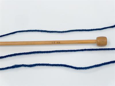 4x100gr. CLASSIC DK Akrilik Koyu laci Kışlık, Düz iplikler, 100% Akrilik