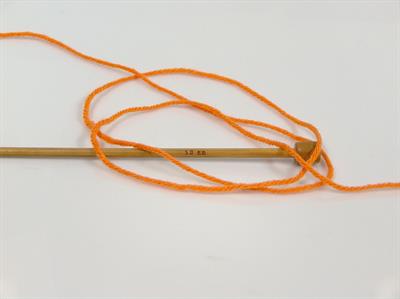 4x100gr. CLASSIC DK Akrilik Altın Kışlık, Düz iplikler, 100% Akrilik