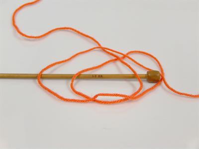 4x100gr. CLASSIC DK Akrilik Turuncu Kışlık, Düz iplikler, 100% Akrilik