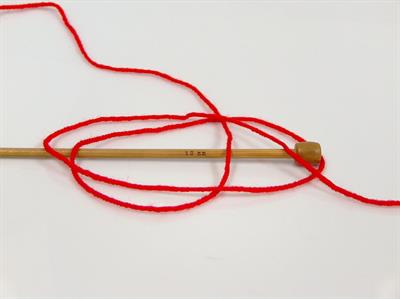 4x100gr. CLASSIC DK Akrilik Kırmızı Kışlık, Düz iplikler, 100% Akrilik