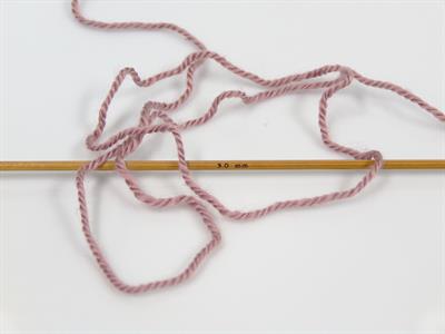 4x100gr. DORA Akrilik  Kışlık, Düz iplikler, 100% Akrilik