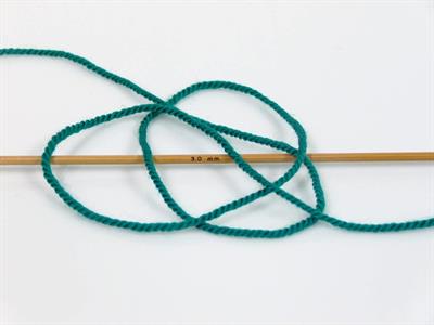 4x100gr. DORA Akrilik Koyu yeşil Kışlık, Düz iplikler, 100% Akrilik