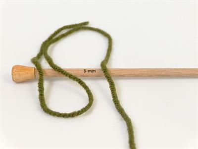 4x100gr. FAVORITE Akrilik Koyu yeşil Kışlık, Düz iplikler, Worsted, 100% Akrilik