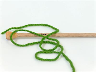 4x100gr. FAVORITE Akrilik Yeşil Kışlık, Düz iplikler, Worsted, 100% Akrilik