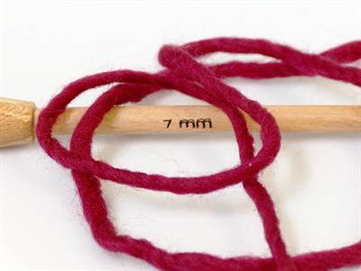 Lot of 4 x 100gr Skeins Ice Yarns FILZY WOOL (100% Wool) Yarn Burgundy