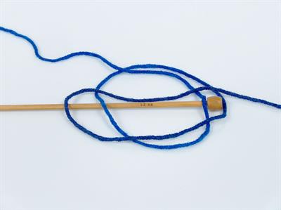 Lot of 4 x 100gr Skeins Ice Yarns NICE BABY Yarn Blue Shades White