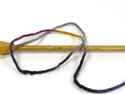 4x100gr. PARTY Akrilik Siyah, Gri, Altın, Mor Tonları Kışlık, Batik Desenli, Worsted, 100% Akrilik