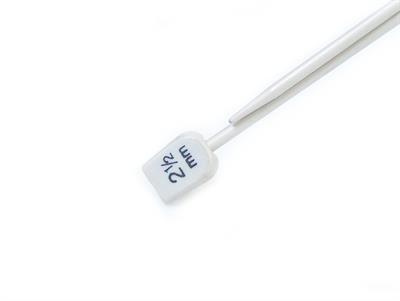 Pony Knitting Needles . 2.5 mm (US 1)