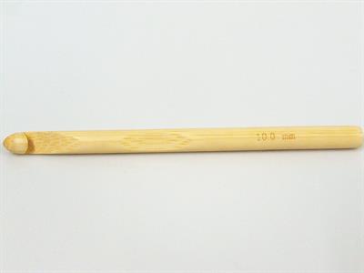 SKC Bamboo Crochet Hook . 10 mm (US N/15)