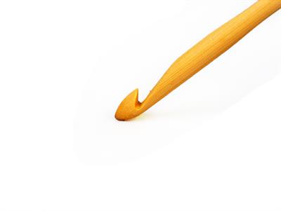 SKC Bamboo Crochet Hook . 8 mm (US L 11)