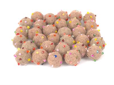 Sale PomPoms Camel 31 balls of Felt PomPoms