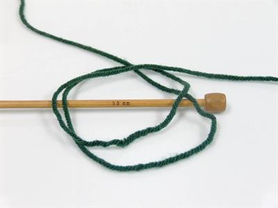 2x200gr. SAVER  Koyu yeşil Kışlık, Düz iplikler, Worsted, 100% Akrilik , Makina Yıkama