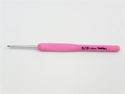Tulip Etimo Rose Steel Crochet Hook with Soft Grip . 5/0 - 3.00 mm