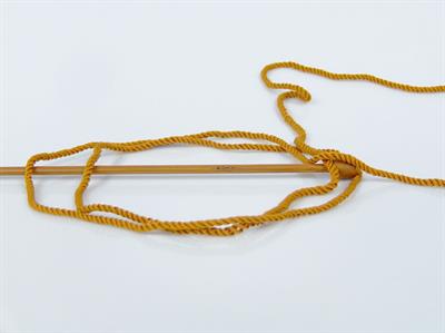 4x100gr. TWISTER DK Akrilik Altın Kışlık, Düz iplikler, 100% Akrilik