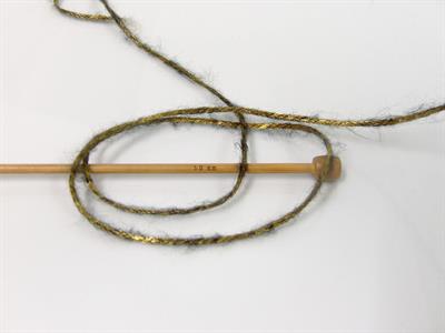 Lot of 4 x 100gr Skeins Ice Yarns UNIVERSE (19% Wool) Yarn Olive Green Black