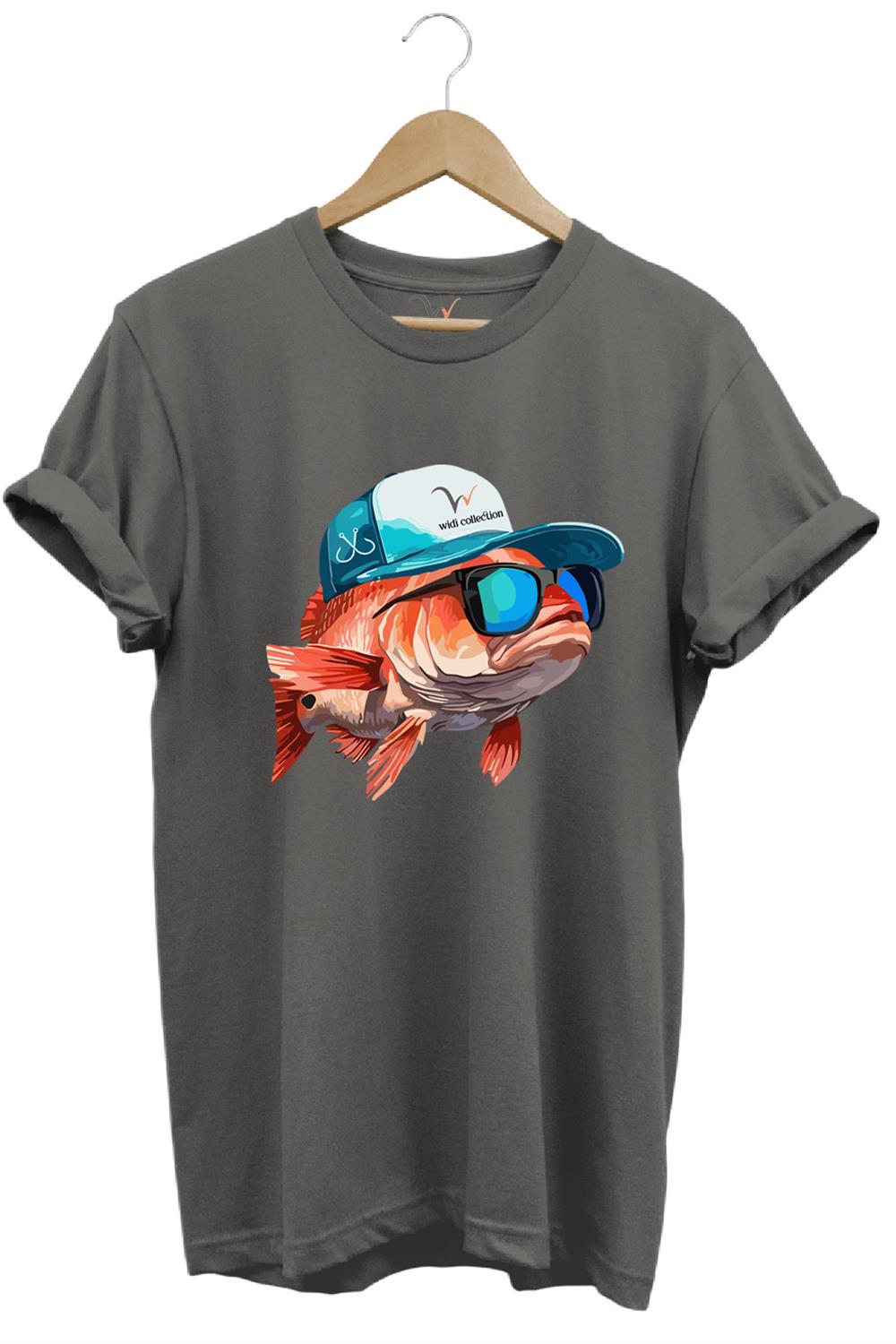 Avcılık Fishing Balık Avcılığı Şapkalı Komik Balık Tasarımı Baskılı Regular Fit %100 Pamuk Tişört - Antrasit