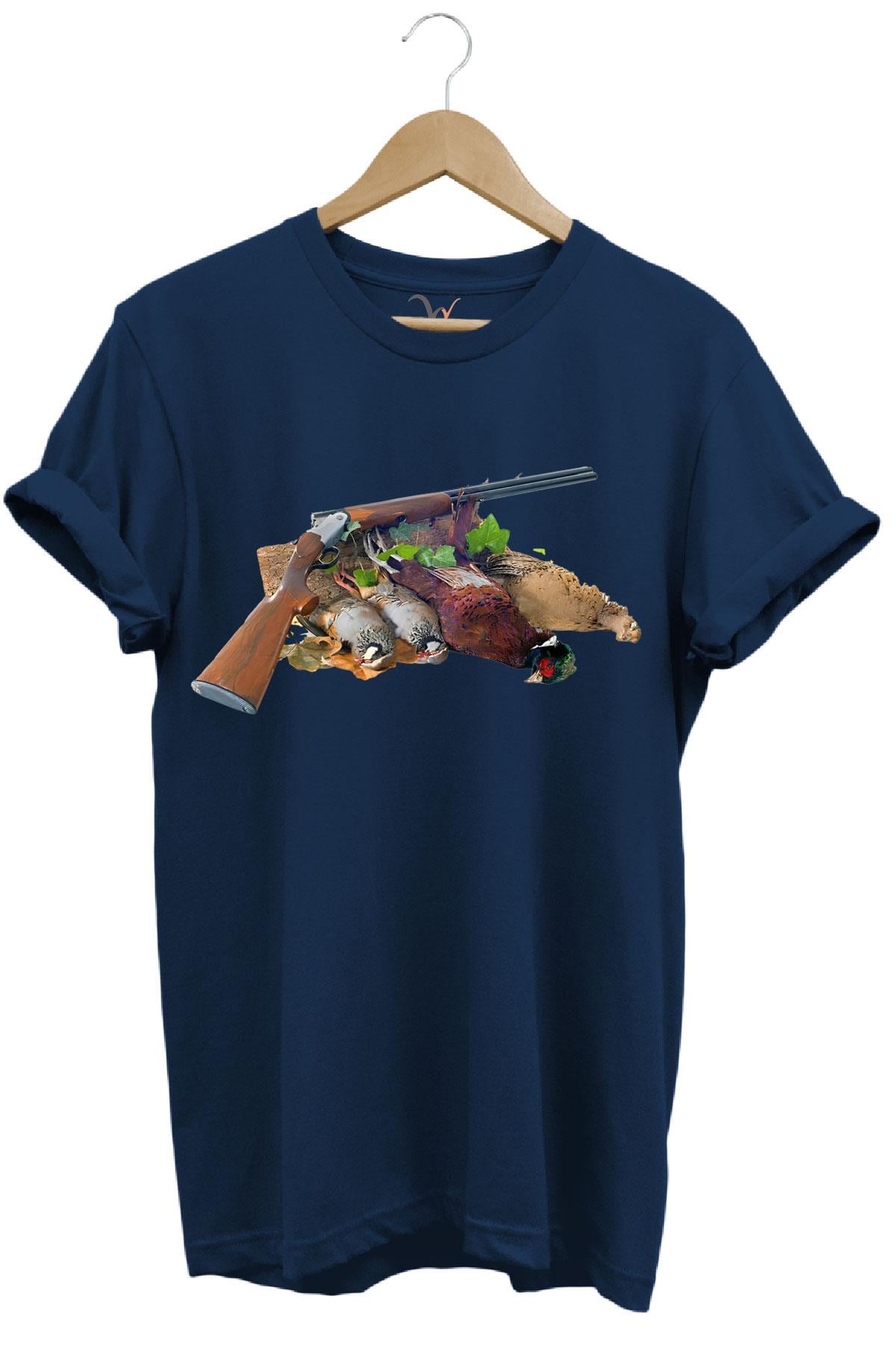Avcılık Hunter Keklikler Keklik Kuşu Avcılığı Tüfek ve Fişek Baskılı  %100 Pamuk Regular Fit T-Shirt - Lacivert