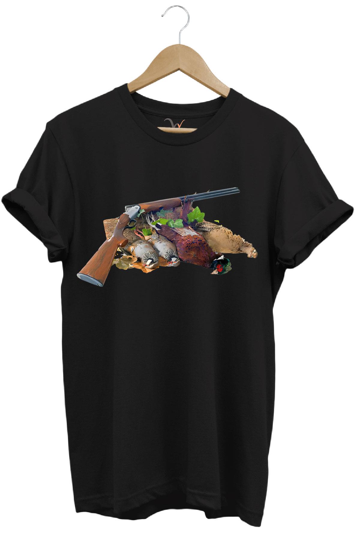 Avcılık Hunter Keklikler Keklik Kuşu Avcılığı Tüfek ve Fişek Baskılı  %100 Pamuk Regular Fit T-Shirt - Siyah