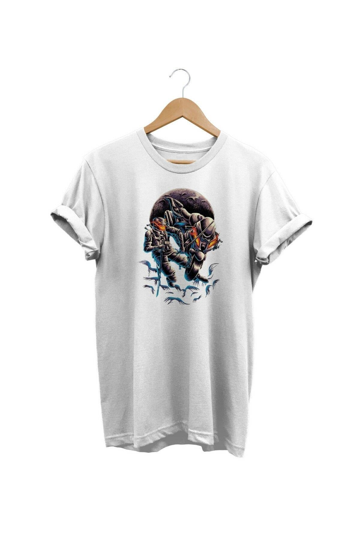 Widi Flaming Helmet - Alevli Kask Baskılı T-Shirt Beyaz