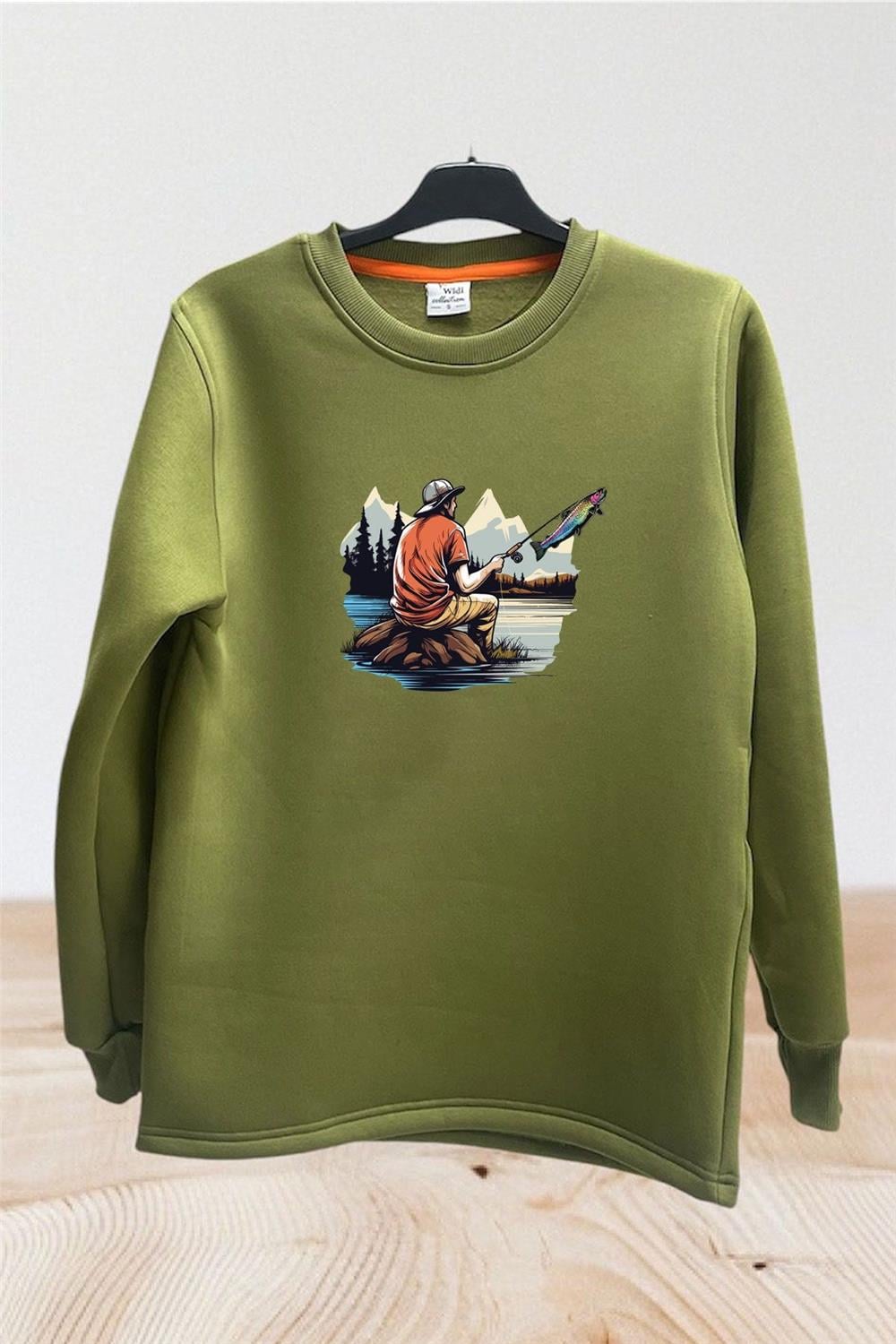 Fishing Balıkçılık Baskılı Olta Ile Alabalık Avı Regular Fit %100 Pamuk Sweatshirt - Haki