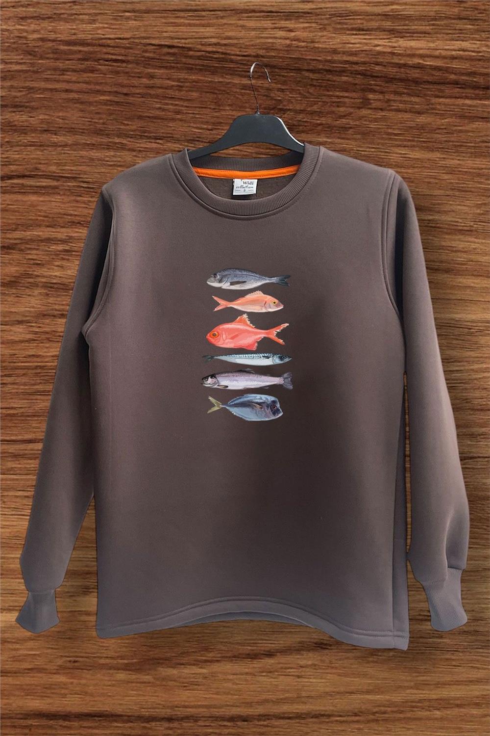 Fishing Balıkçılık Baskılı Renkli Çeşitli Balık Tasarım Baskılı Regular Fit %100 Pamuk Sweatshirt - Kahverengi