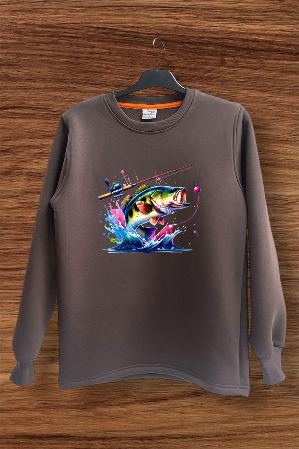 Fishing Balıkçılık Renkli Levrek Balığı Baskılı Avcılık Regular Fit %100 Pamuk Sweatshirt - Kahverengi