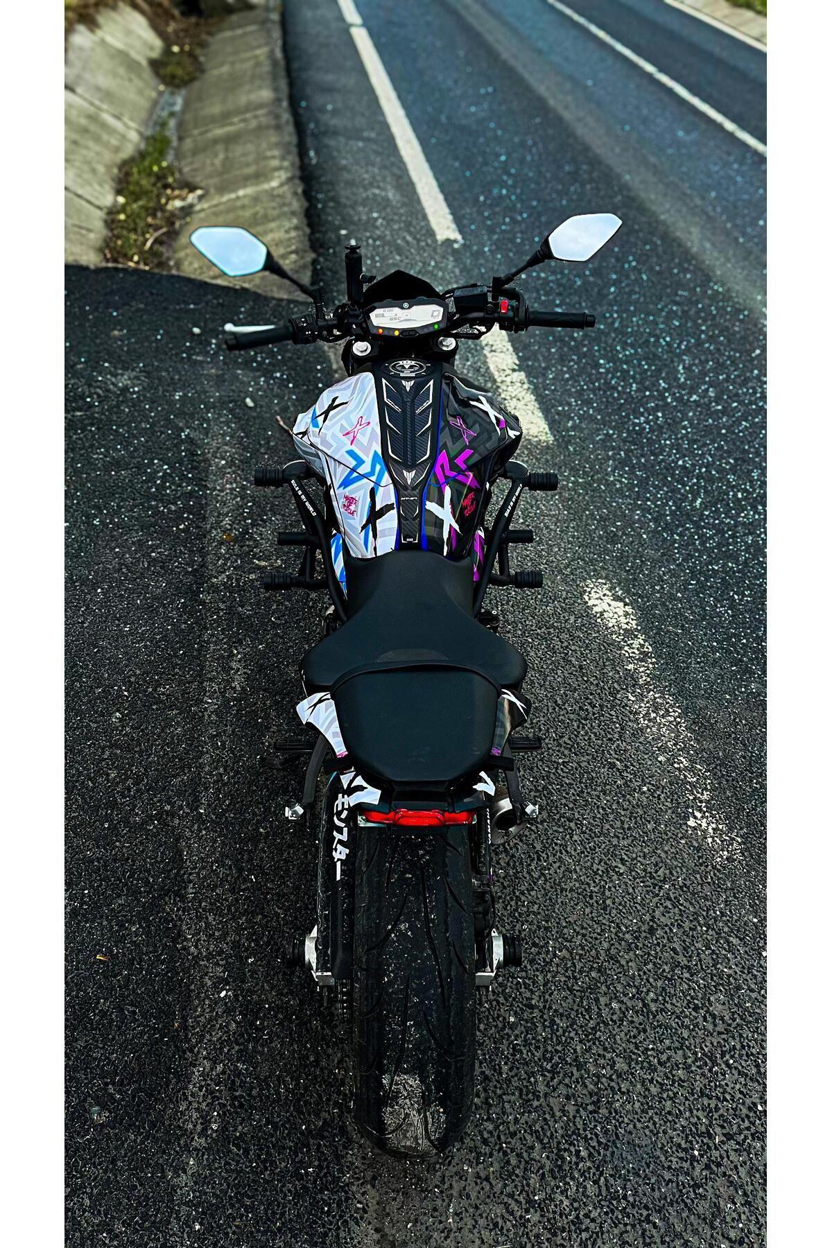 Yamaha MT-07 2018–2019 Double Colour Full Body Sticker Kit – Includes Wheel and Head Stickers