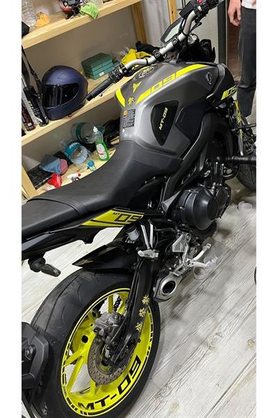 YAMAHA MT-09 COMPATIBLE BLACK WHEEL RIM STRIP STICKER WITH LETTERING