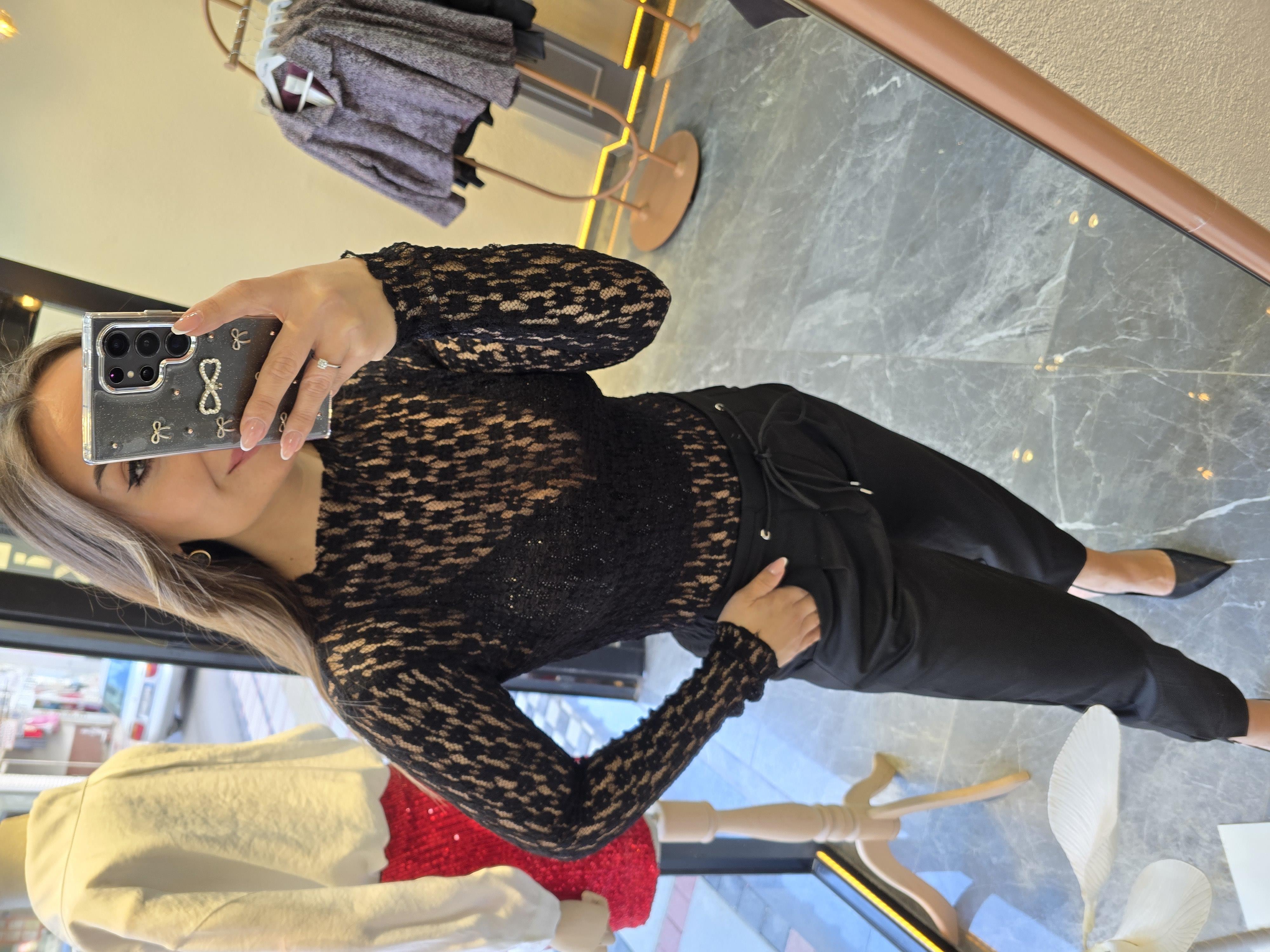 SİYAH ARKA BEL LASTİKLİ HAVUÇ MODEL PANTOLON