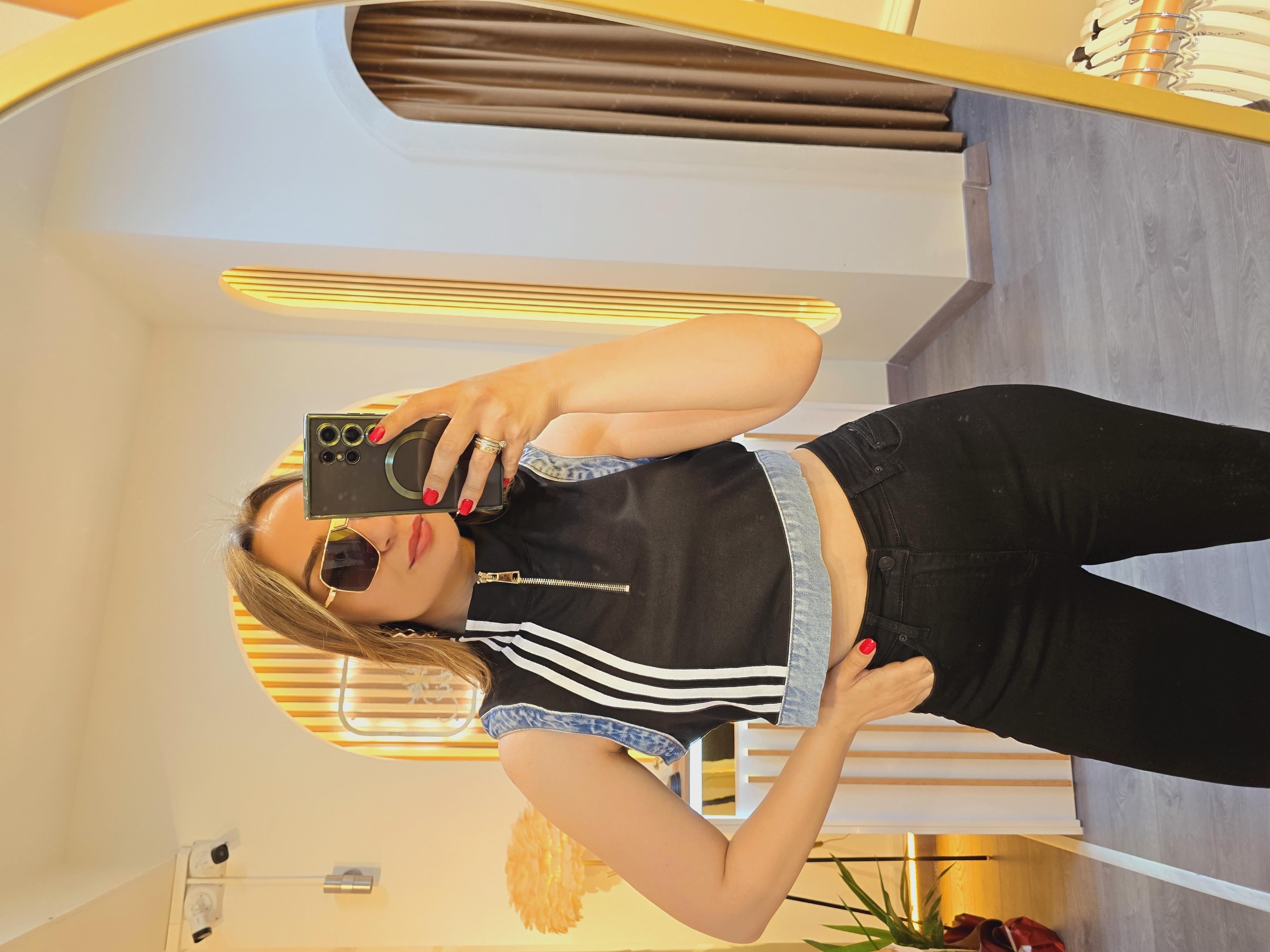 SİYAH JEAN DETAYLI FERMUARLI CROP