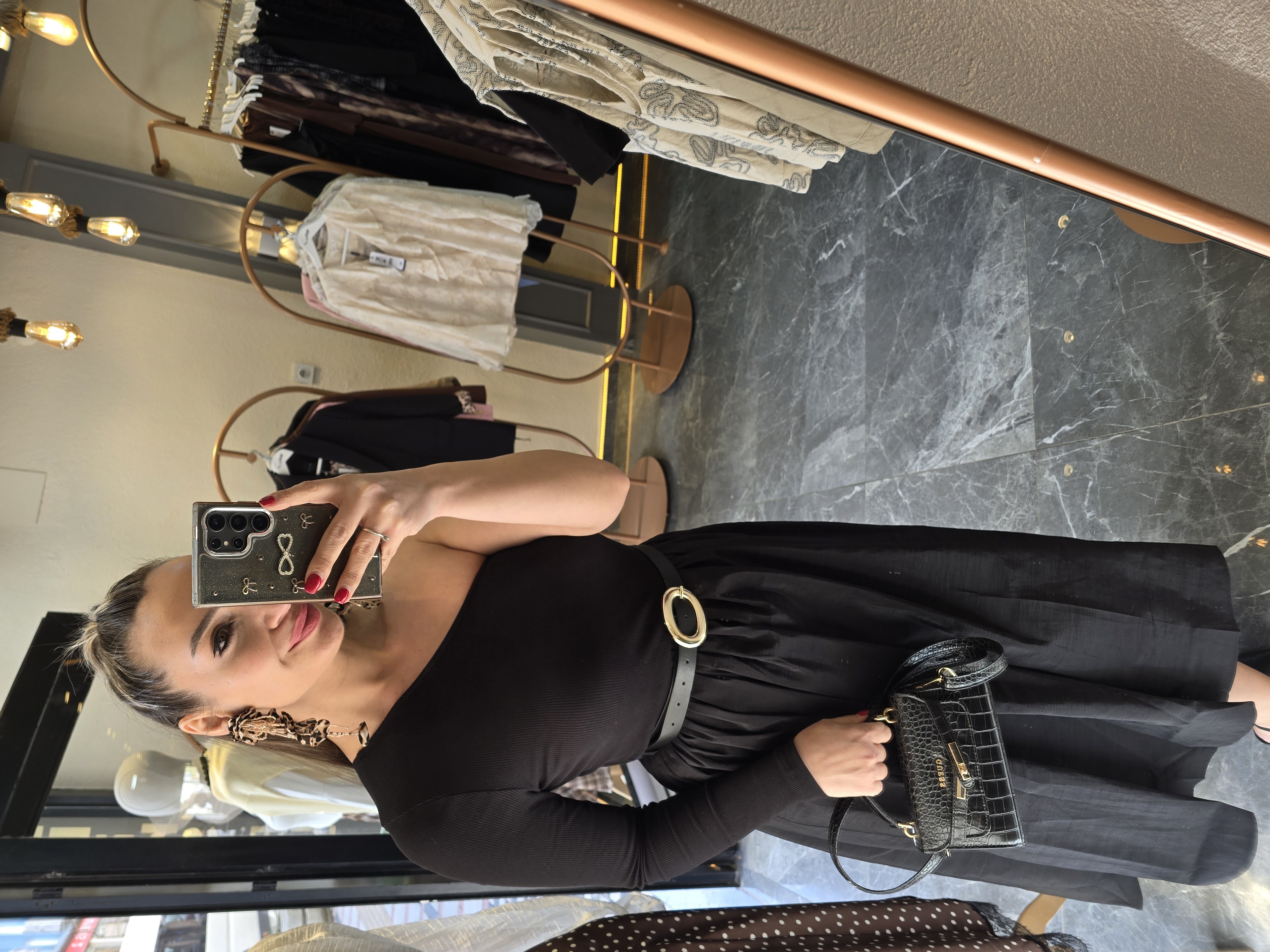 TEK OMUZ ELBİSE 