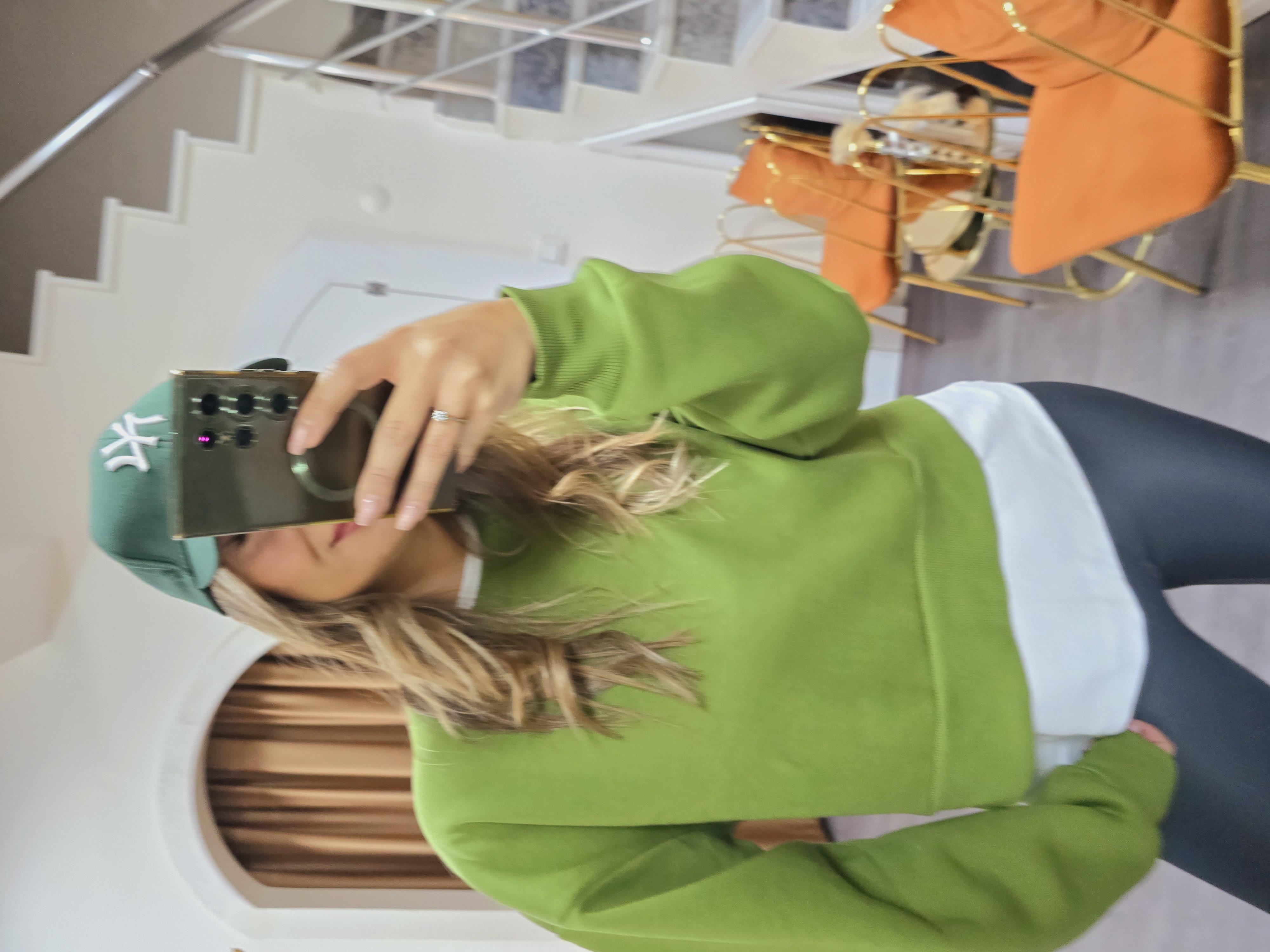 YEŞİL SWEATSHİRT