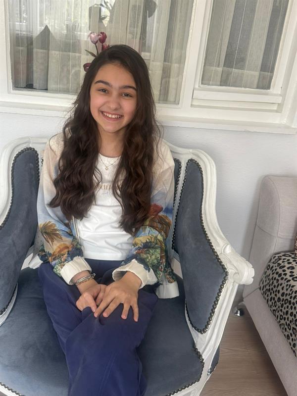  Nehir Nisa 