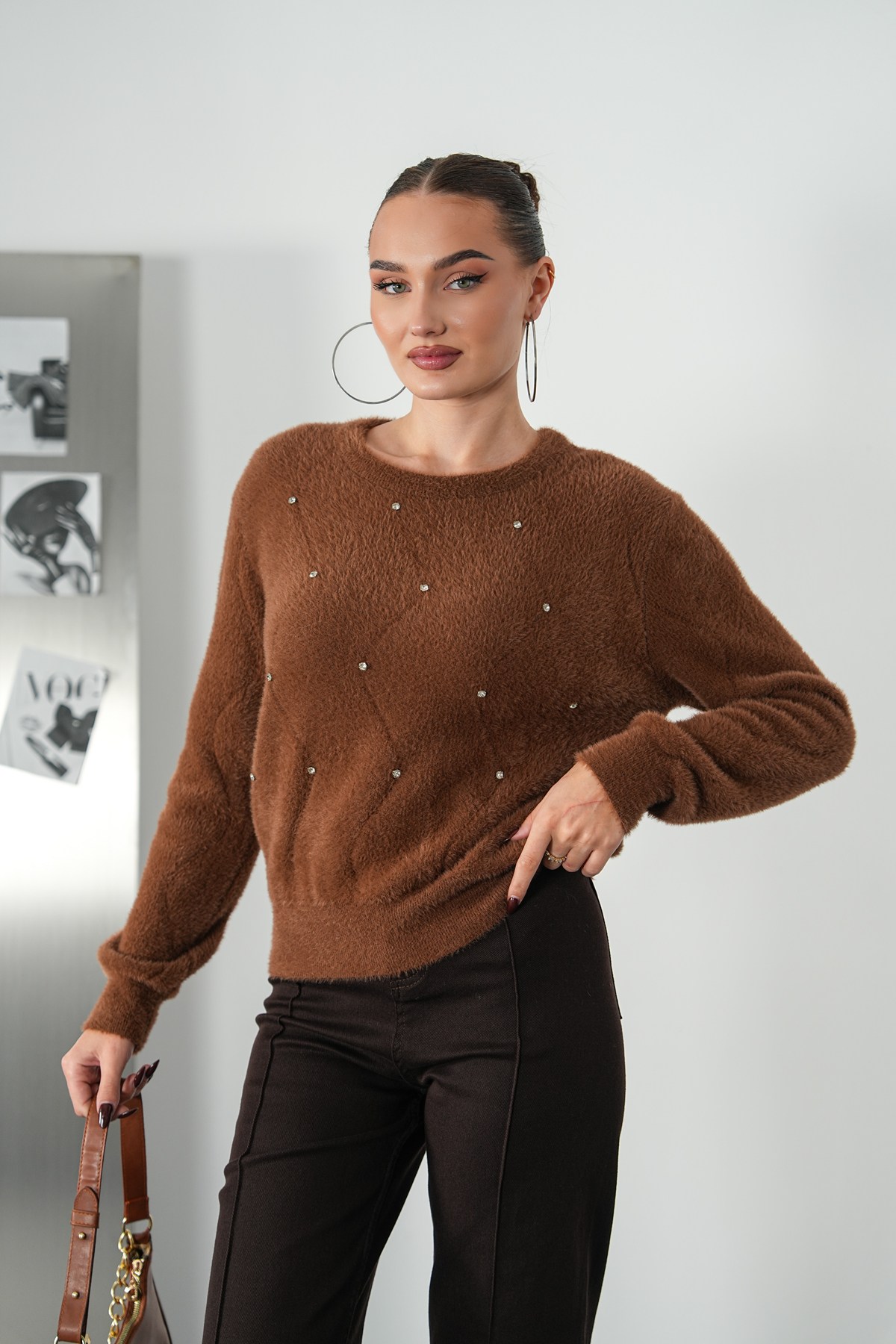 Taş Detaylı Soft Triko Kazak
