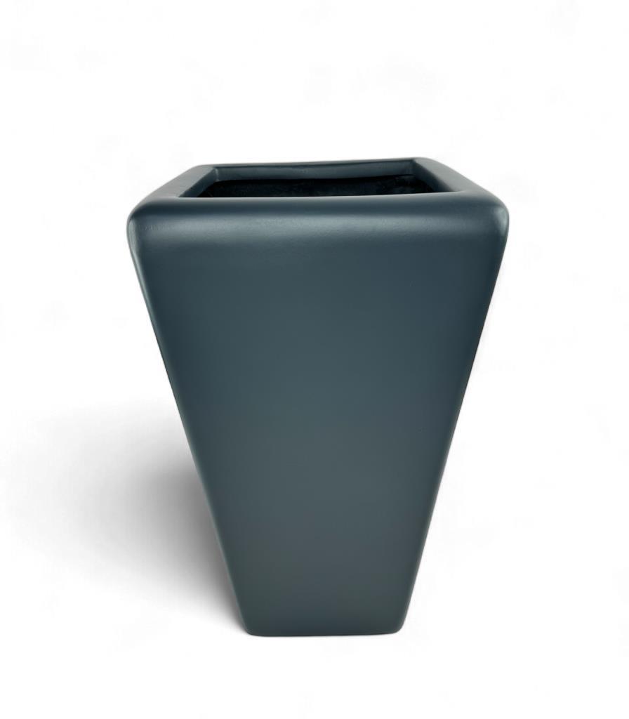 Fiber Saksı Antrasit Konik Vazo Dekoratif Saksı Fiberglas 30*30*50cm