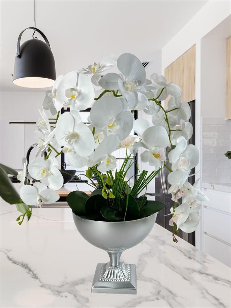 Yapay Çiçek 6 Islak Orkideli Aranjman Kare Ayaklı Konik Metal Mat Gümüş  Vazolu Masa Üstü Çiçeği
