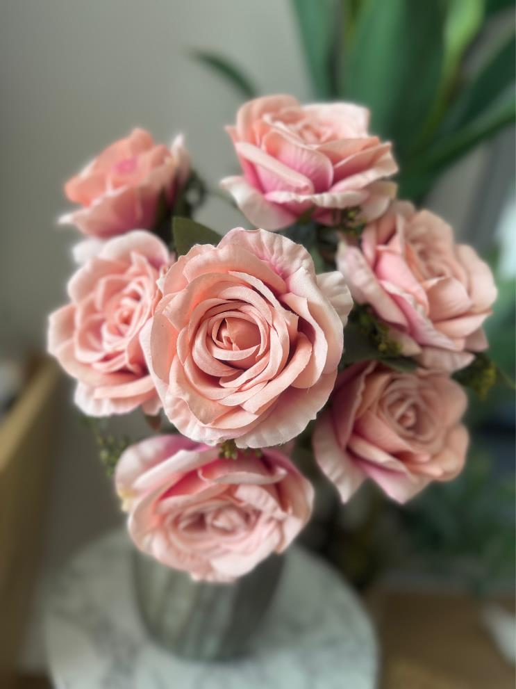 Yapay Çiçek 7li Gül Demeti 40*30cm 1.Kalite Büyükboy MERCAN PEMBE