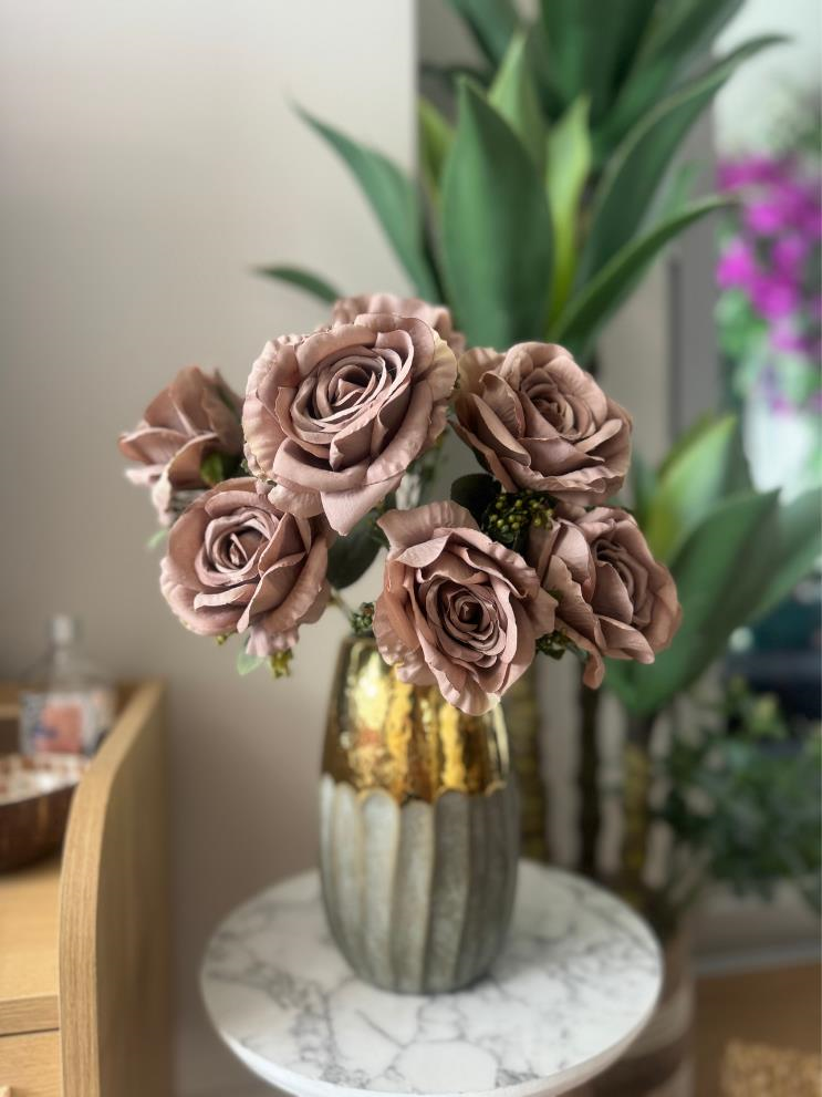 Yapay Çiçek 7li Gül Demeti 40*30cm 1.Kalite Büyükboy  KAHVERENGİ