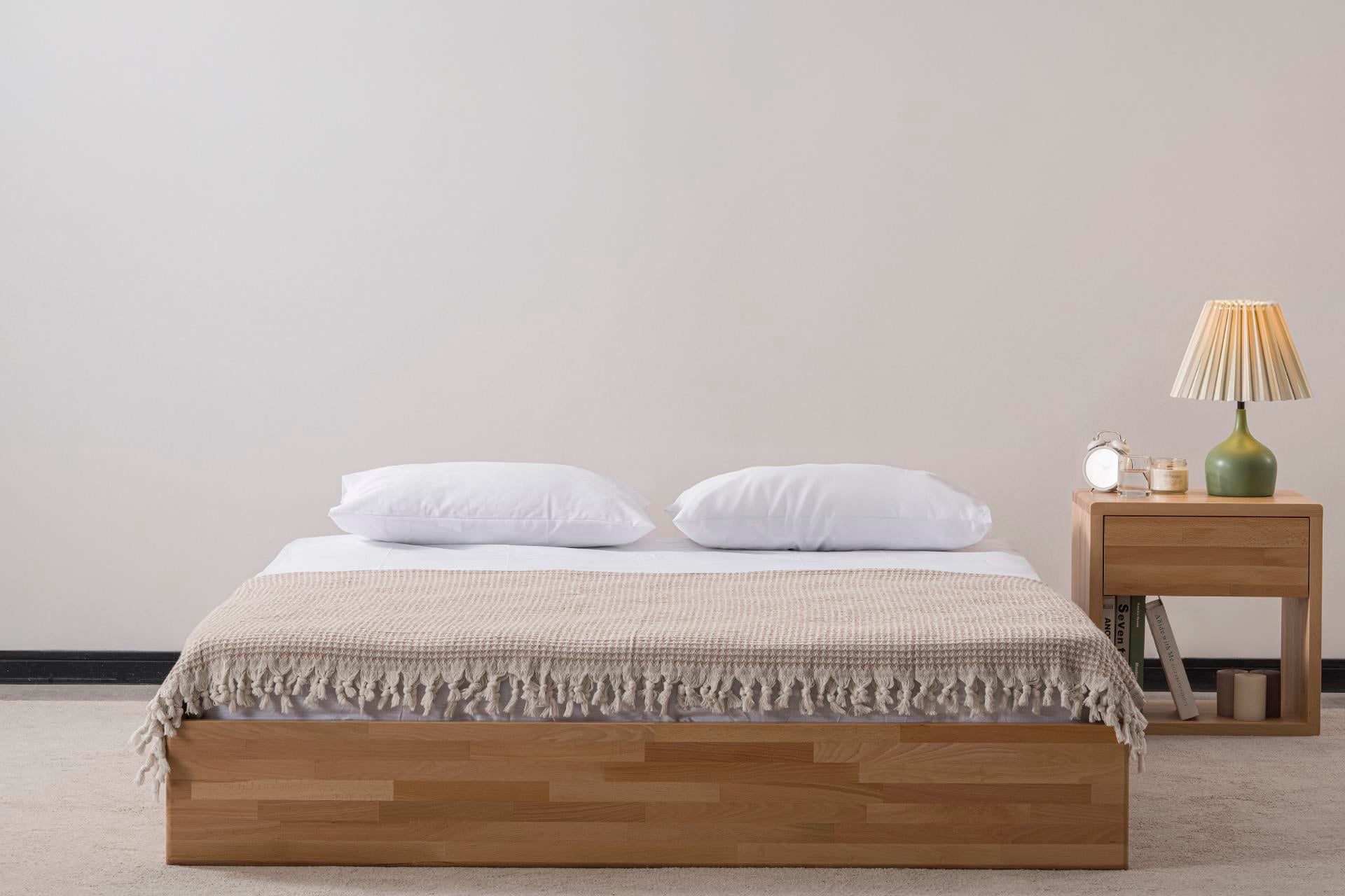 Nordic Başlıksız Masif Ahşap Karyola, Natural