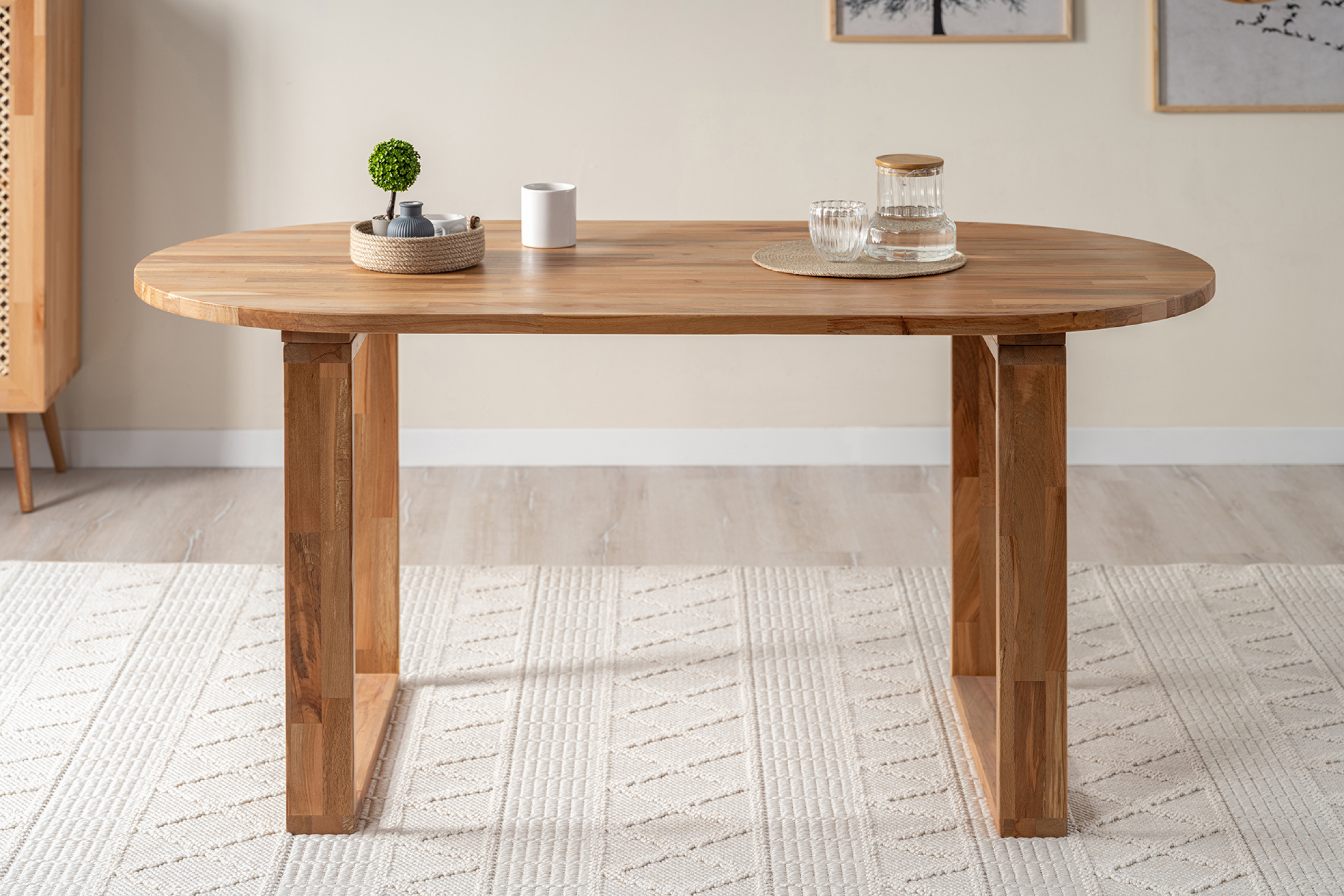 Sametti, Yemek Masası